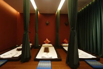 南京鼓楼区泰式按摩的被动瑜伽：当身体被折叠成诗